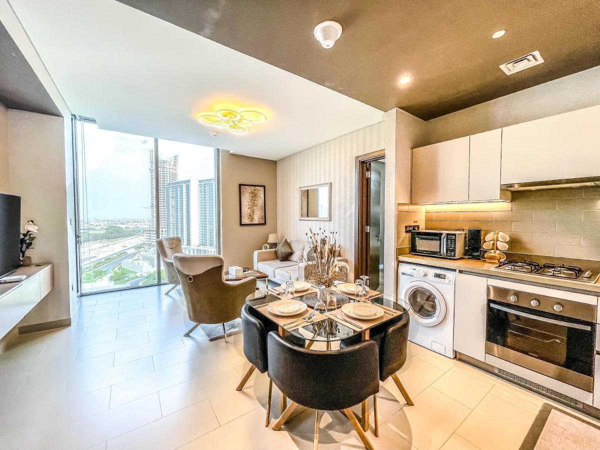 Stay By Latinem Luxury 2Br Holiday Home Cv B1309 Near Burj Khalifa Дубай Екстериор снимка